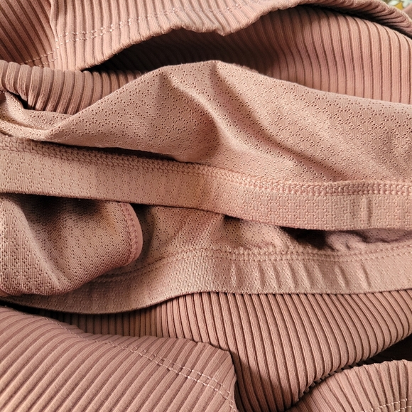 Vuori Women's Rib Crop Tank Top M - Picture 15 of 15